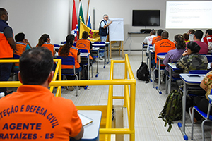 Curso ministrado às Defesas Civis dos estados do Espírito Santo e Rio de Janeiro 